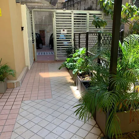 La Casa Di Ily Πανσιόν *
